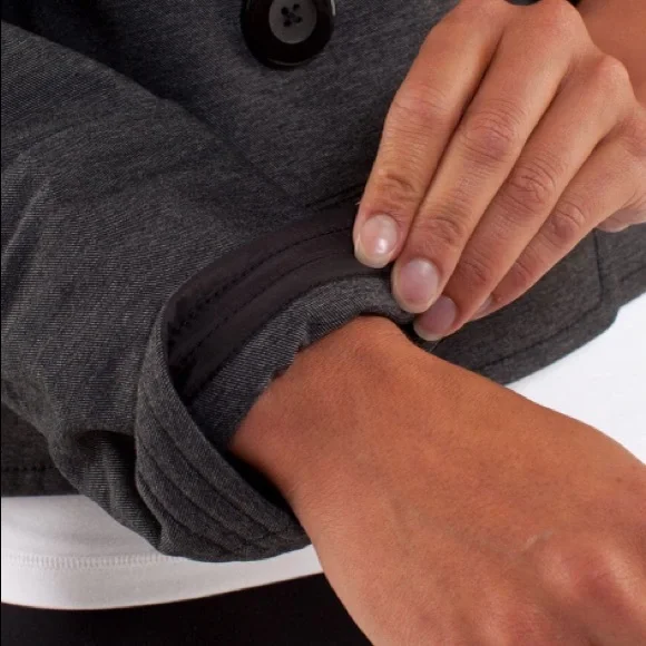 COPY - Lululemon Coco Softshell - Picture 7 of 10